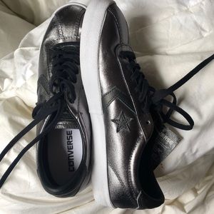 Converse Metallic